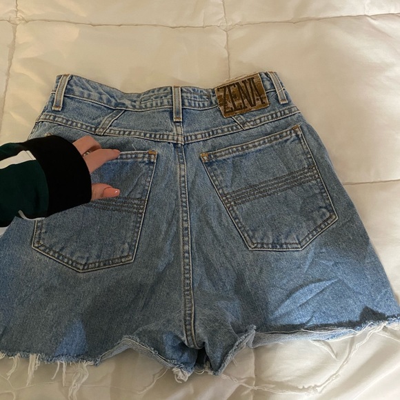 Vintage Zena Jean Shorts - Picture 3 of 4